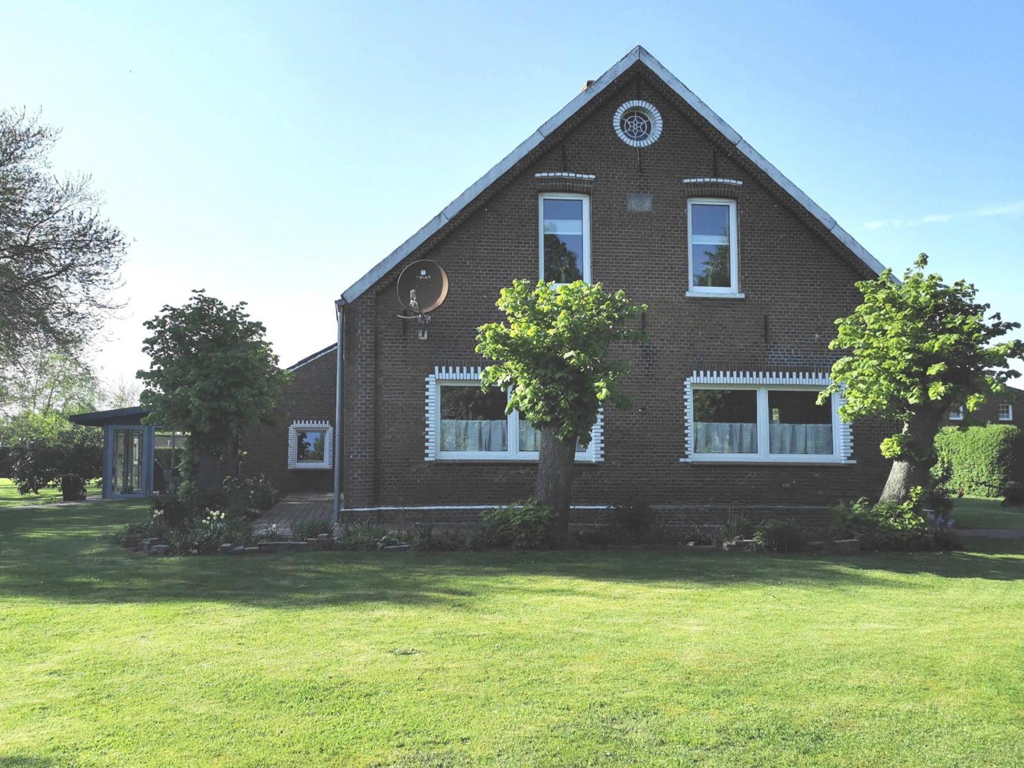 Nordsee Gulfhof Dornum - Mit Grossem Garten Apartment *